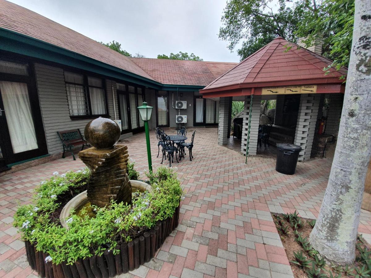 The Palms Guesthouse Mbombela Екстериор снимка