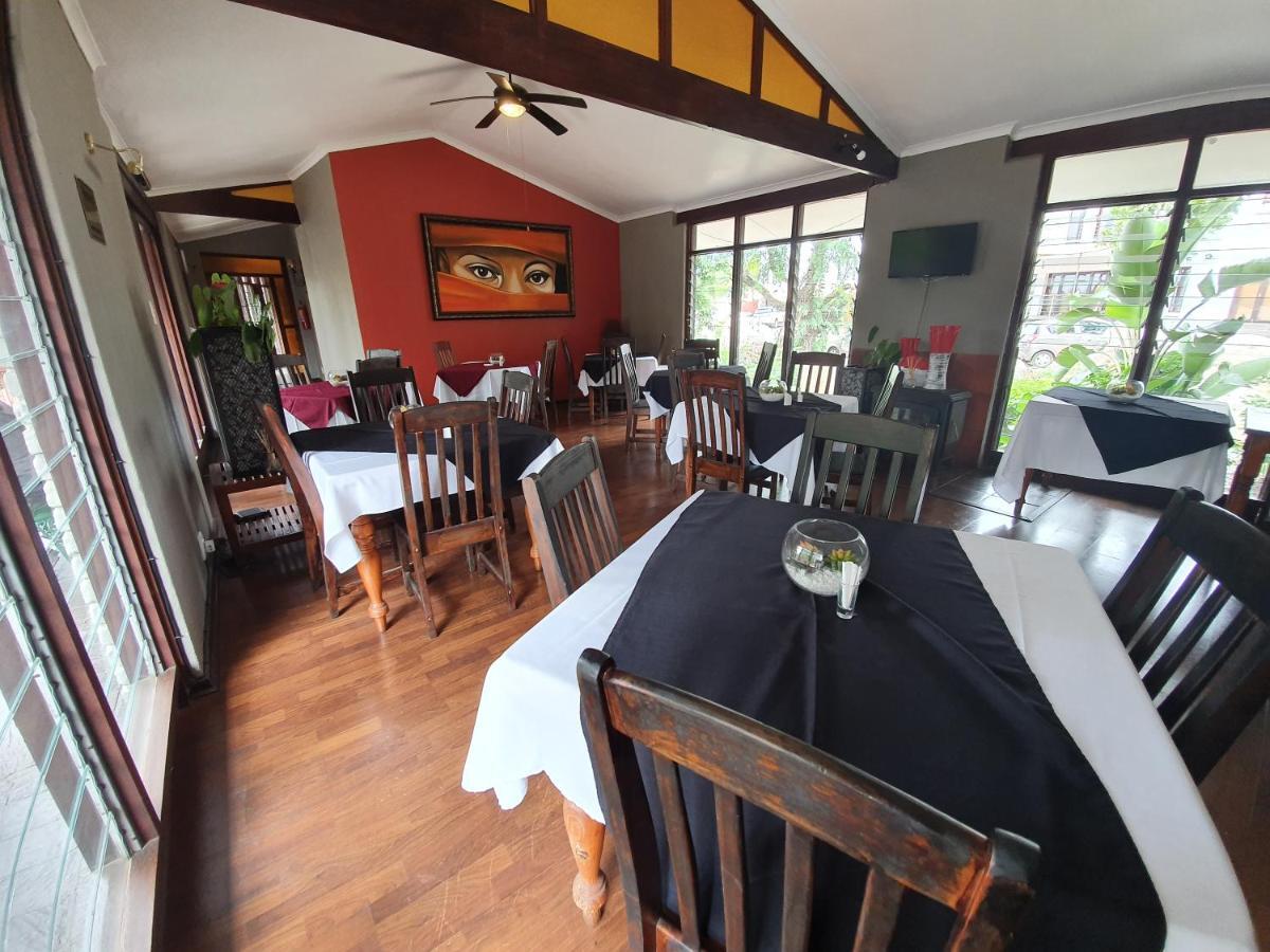 The Palms Guesthouse Mbombela Екстериор снимка